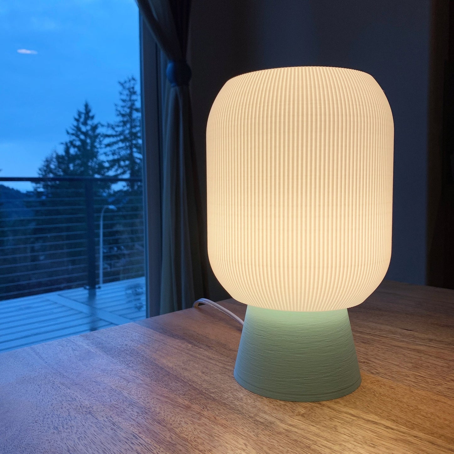 Aura Table Lamp