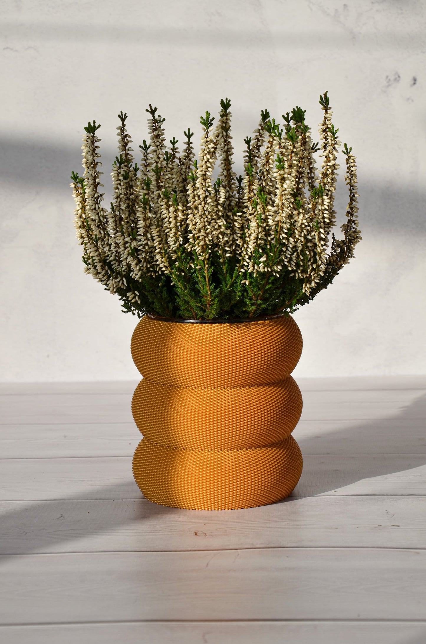 Wavy Golden Flowerpot vase