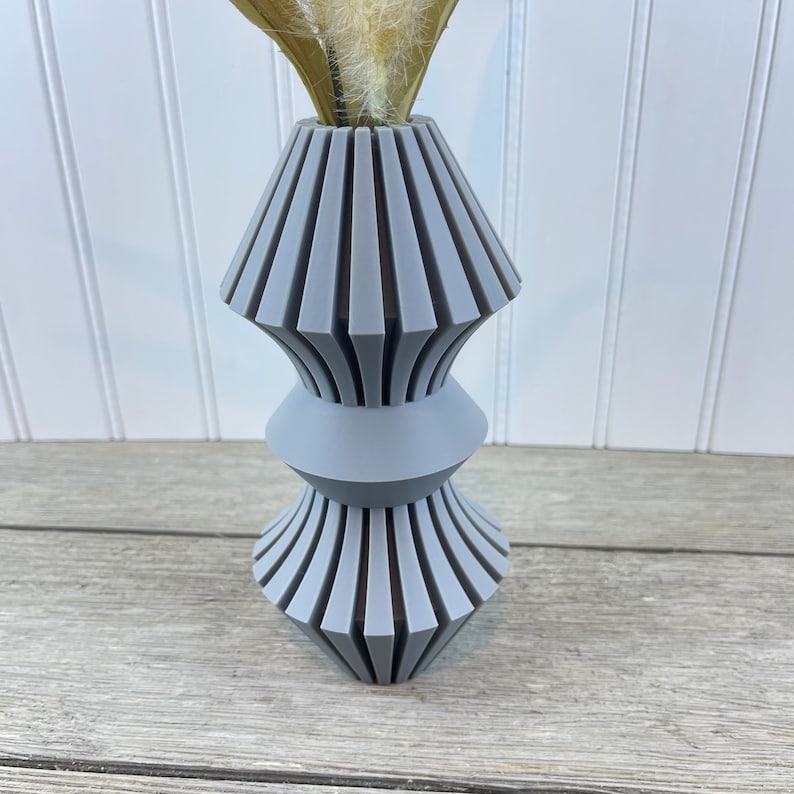 Modern Clean Line Vase