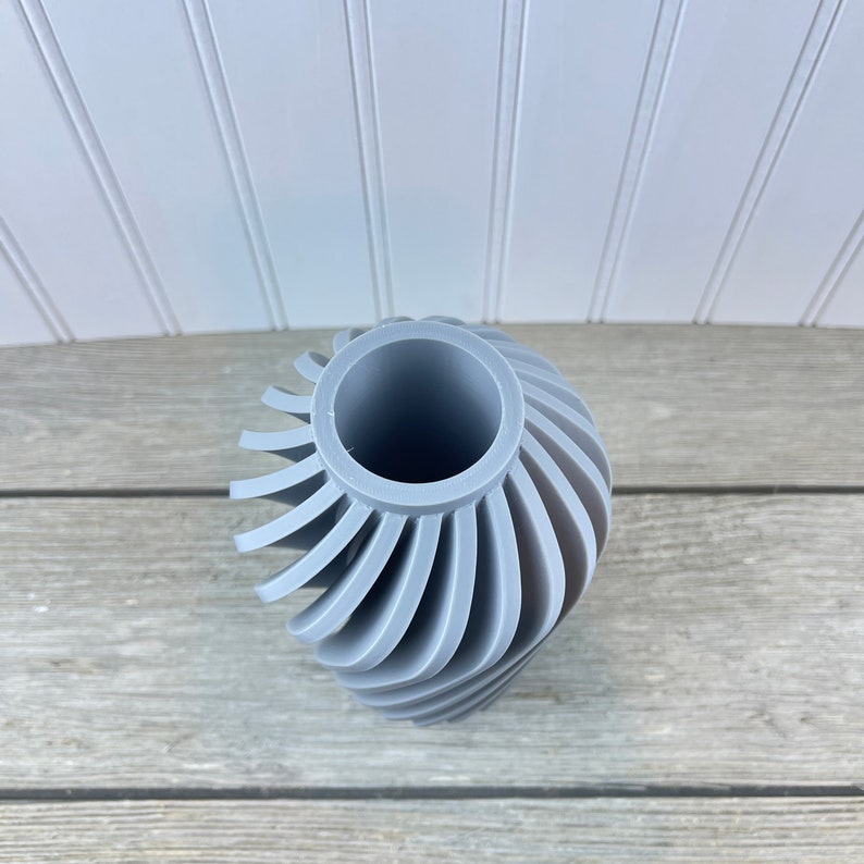 Modern Swirl Vase