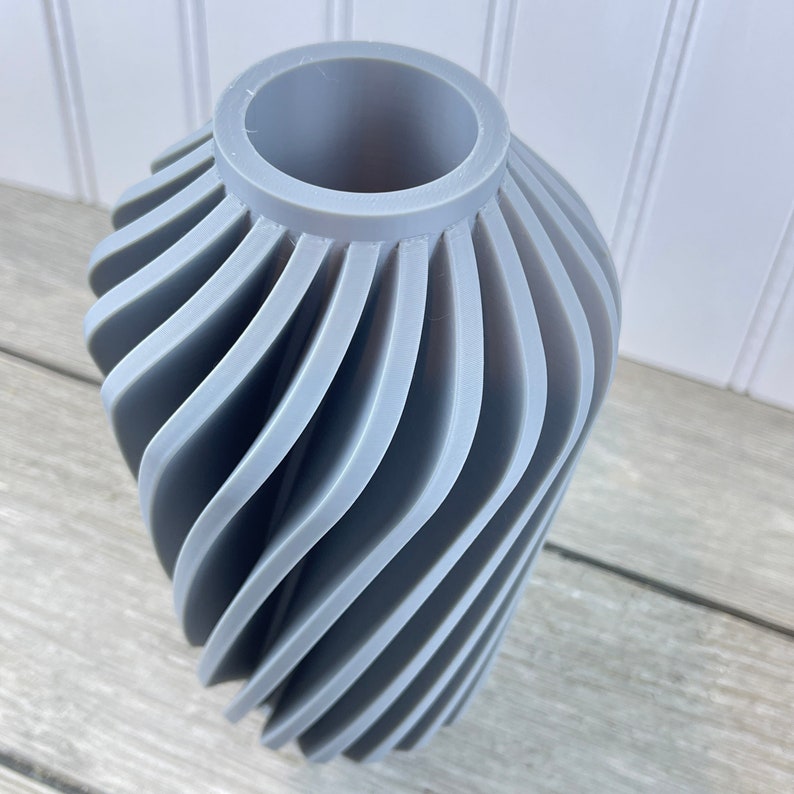 Modern Swirl Vase