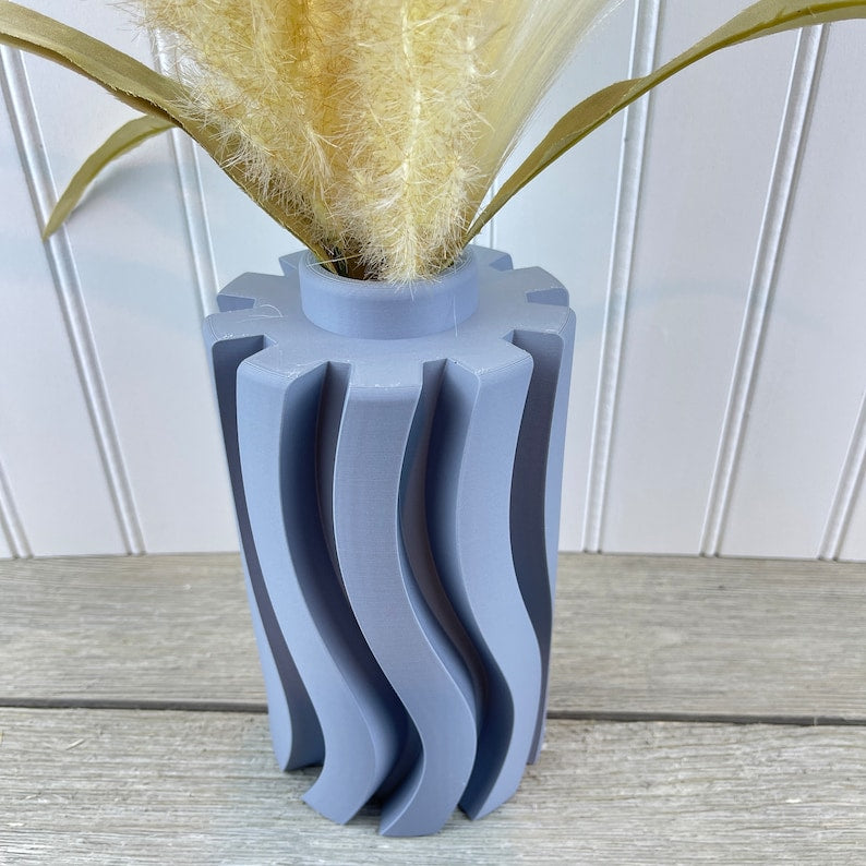 Curly Wavy Modern Vase